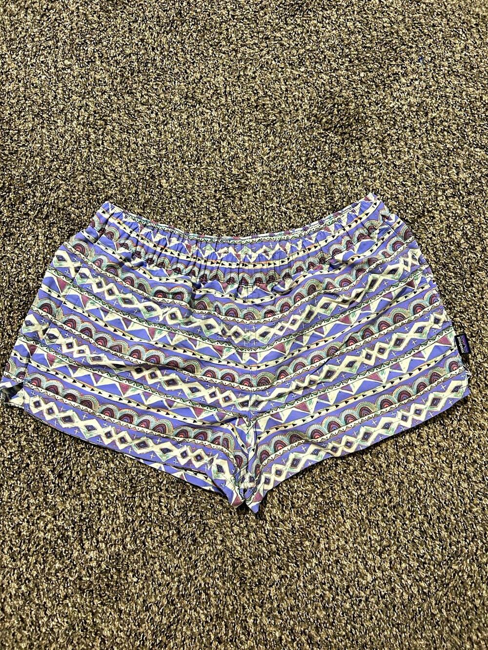 Patagonia Baggies Women's Shorts M Purple Multicolor Geometric Elastic Waist